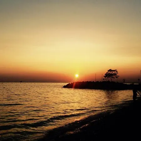 Cosy In With Sea View Homestay